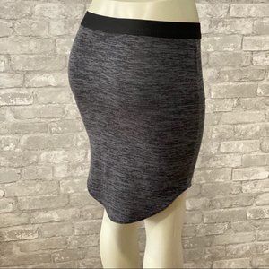 Wilfred / Aritzia Bodycon Mini Skirt **MINT CONDITION**